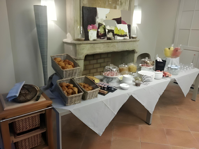 Food & Drinks 5, Hotel & Restaurant de charme - La Begude Saint-Pierre, Gard
