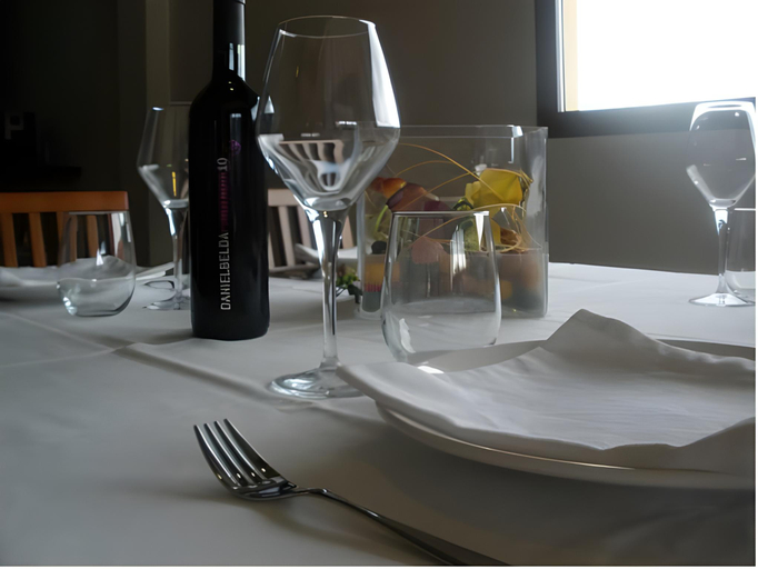 Others 5, Hotel Makasa, Valencia