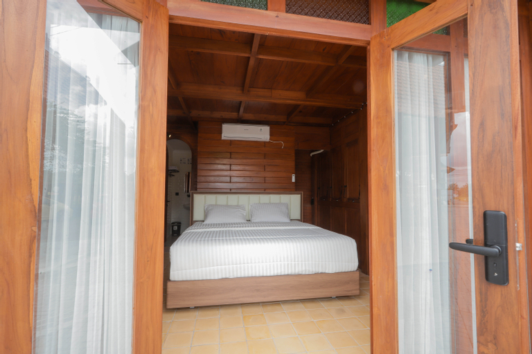 Bedroom 18
