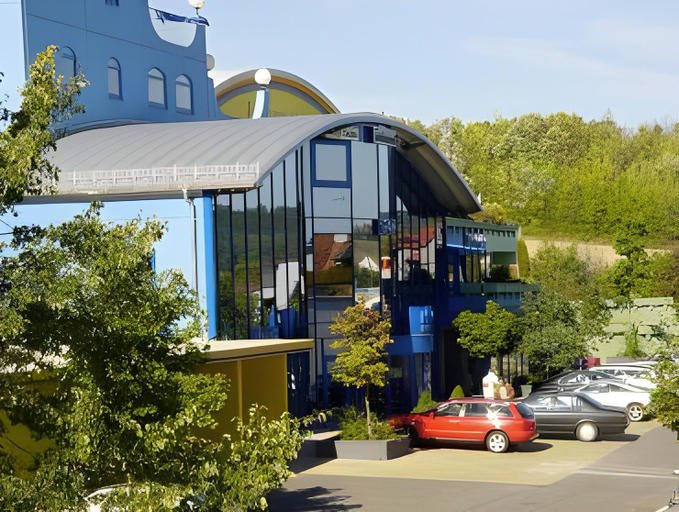 Exterior & Views 1, Hotel Strohofer, Kitzingen
