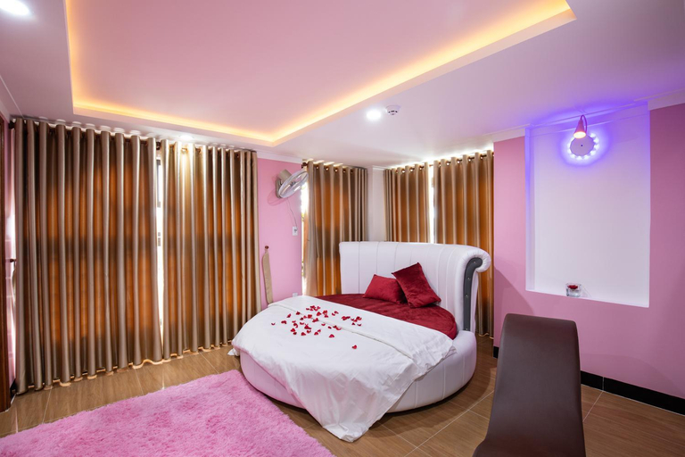 Bedroom 16