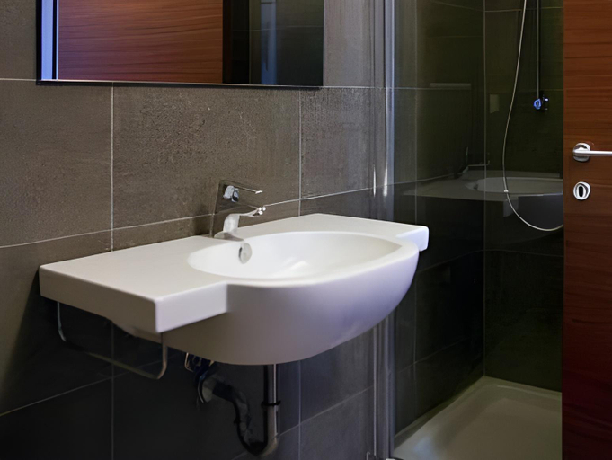 Bathroom 2, Al Battistero Luxury Suite, Ravenna
