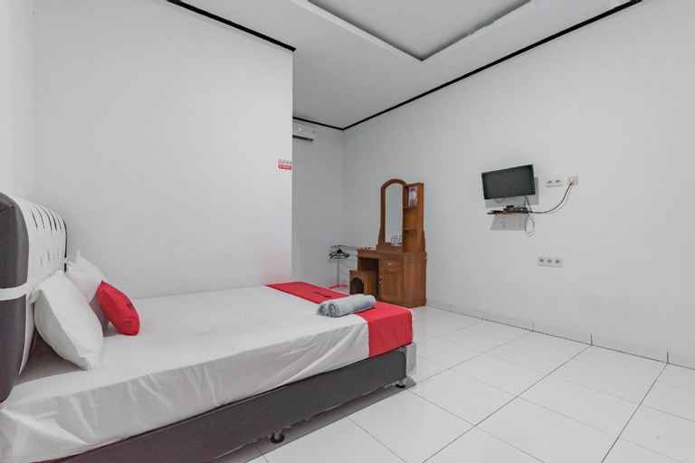 Bedroom 8