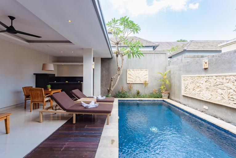 Swimming Pool 9