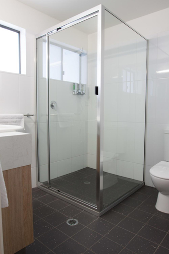 Bathroom 6