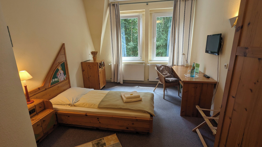 Bedroom 4, Naturhotel Forsthaus, Erzgebirgskreis
