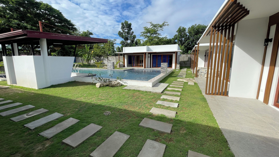 Exterior & Views 2, Bluewaves Hostel & Villa Panagsama by Hiverooms, Moalboal