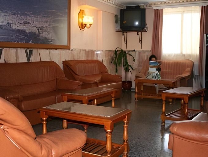 Public Area 4, Veramar, Málaga