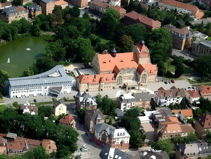 Exterior 2