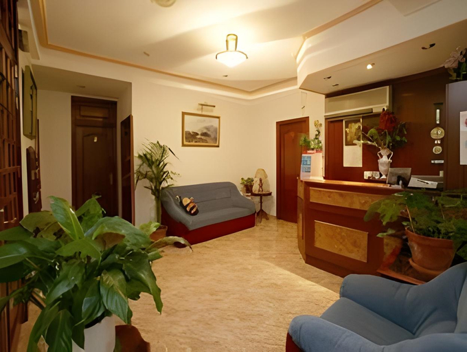 Public Area 3, Hostal Sardinero, Madrid