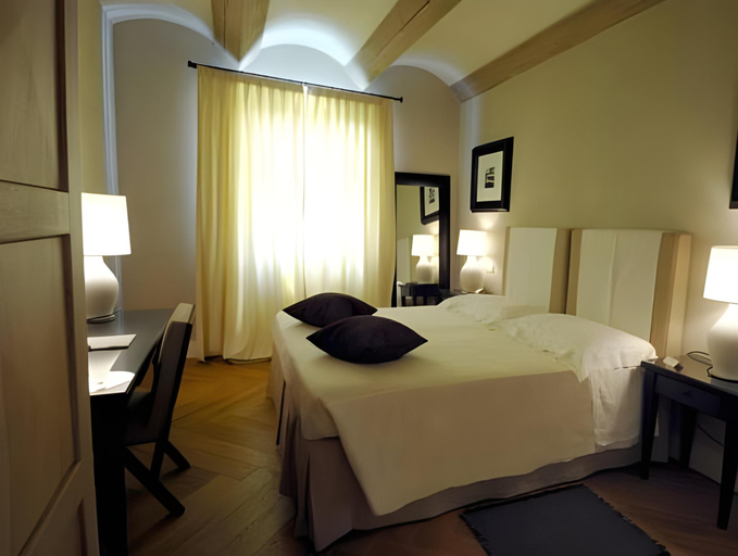 Bedroom 3, Relais Villa D'Amelia, Cuneo