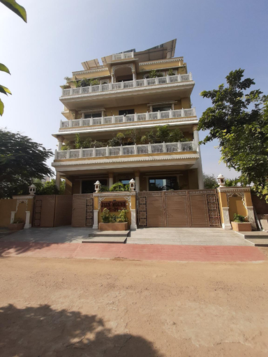 Exterior 8