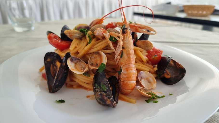 Food & Drinks 5, Gargano Hotel Helios, Foggia