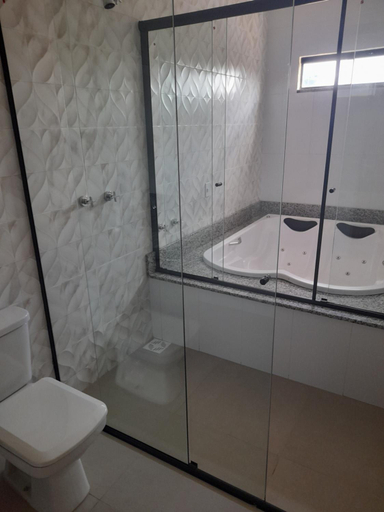 Bathroom 3, Hotel Pimenta, Pimenta Bueno