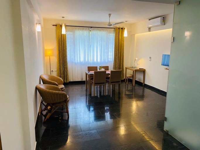 Dining Room 8