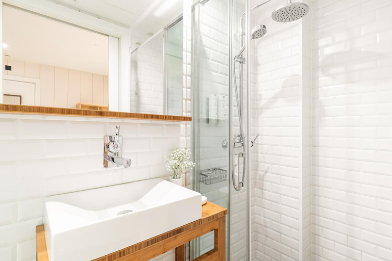 Bathroom 3, Casa Bella Gracia, Barcelona
