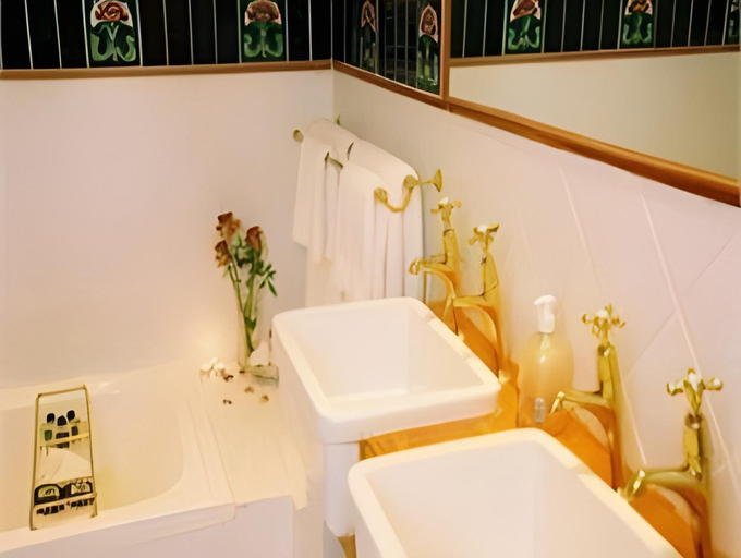 Bathroom 4, Evergreen Manor and Spa, Cape Winelands