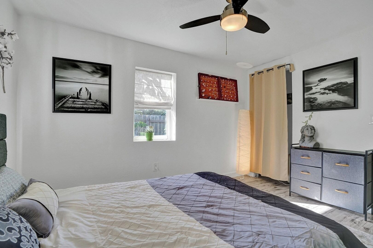 Bedroom 2, Zen 2br, 7 Min From Beach & Airport, Save Now!, Broward