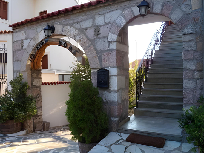 Others 4, Guesthouse Doma est 1991, Central Greece