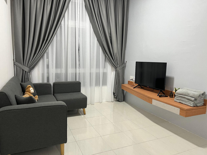Others 4, Ipoh Town Anderson Hana Suite 7 paxs 2R2B, Kinta