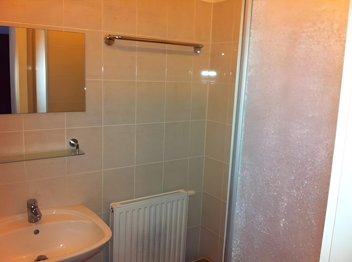 Bathroom 3, Hotel Wasserpalast - breakfast for free!!!, Graz