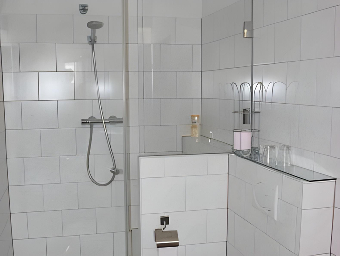 Bathroom 5, Landgasthaus-Hotel Wenninghoff, Steinfurt