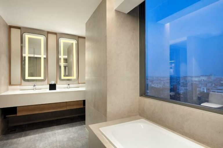 Bathroom 15
