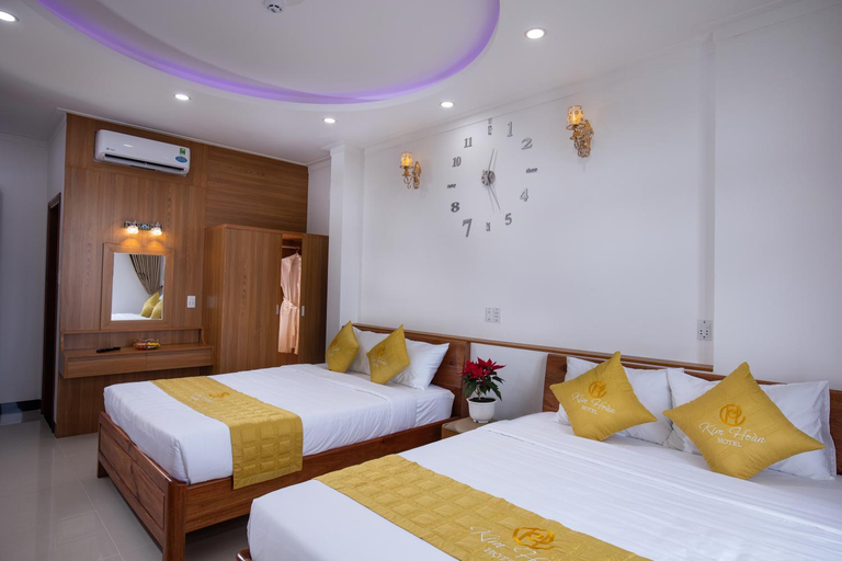 Bedroom 13