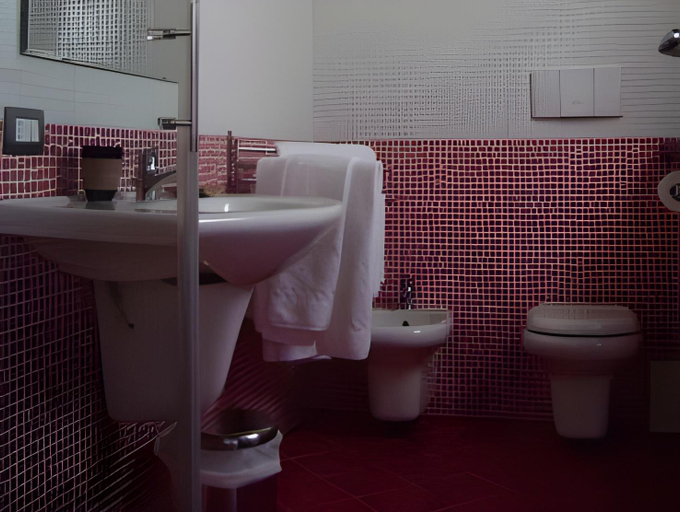 Bathroom 4, Il Lavatoio, L'Aquila
