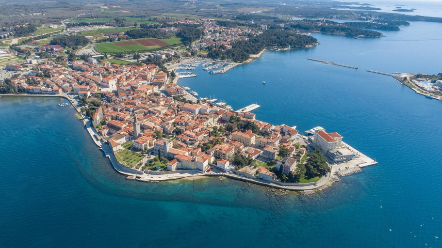Others 5, Vita, Poreč