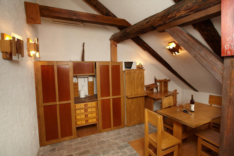 Food & Drinks, Residence Muzeum Vltavinu, Český Krumlov