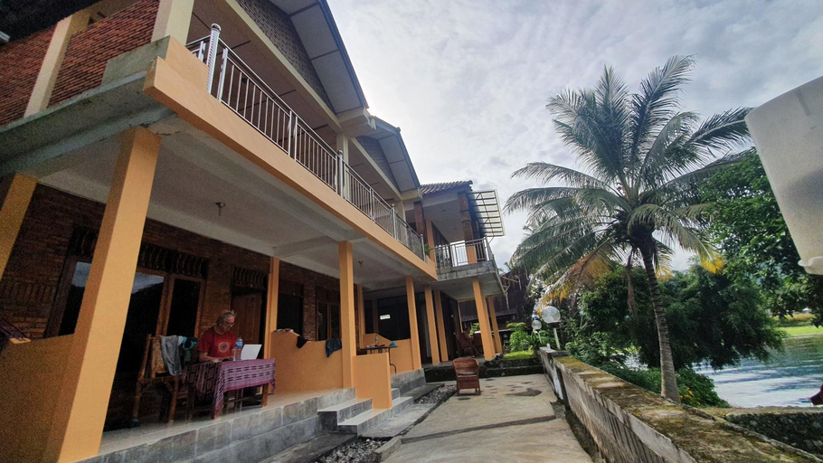 Exterior & Views 1, Aman's Guesthouse, Samosir