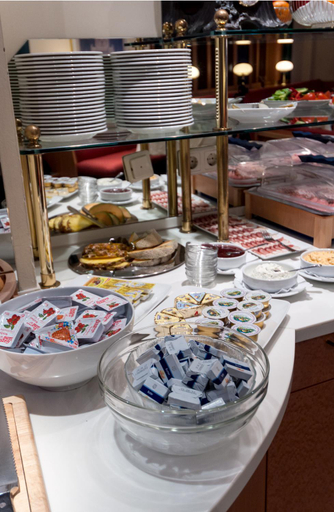 Food & Drinks 2, Club Hotel Cortina, Wien