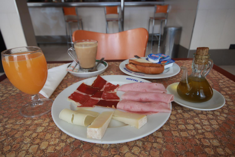 Food & Drinks