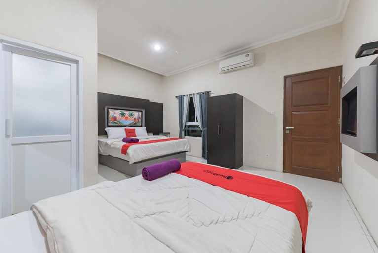 Bedroom 12