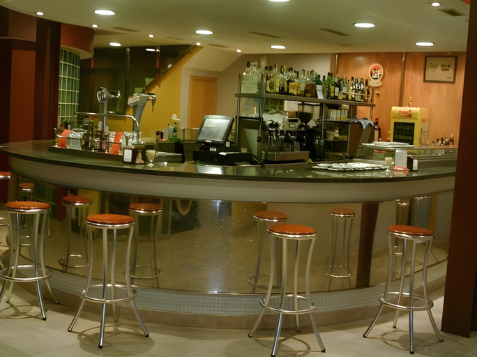 Others 4, Hostal Campestre, Valladolid