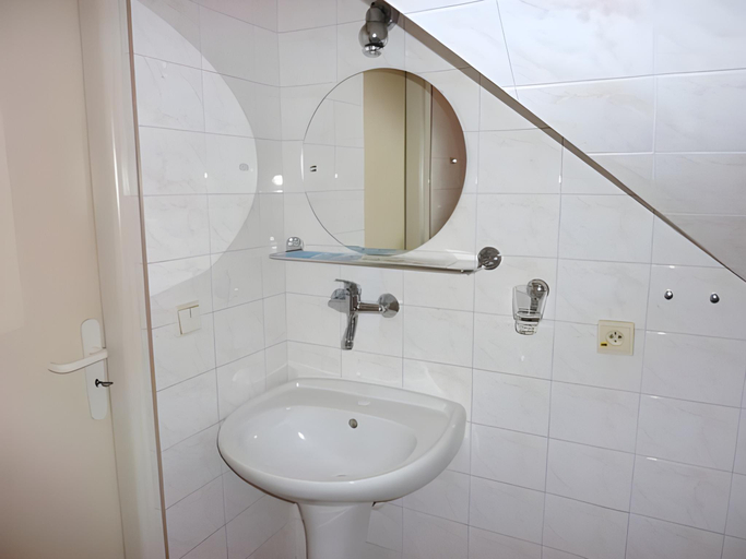 Bathroom 2, Penzion Tiberia, Trenčín