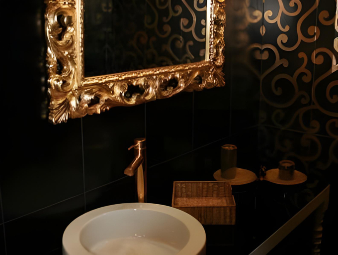 Bathroom 2, Mille e Una Notte, Trapani