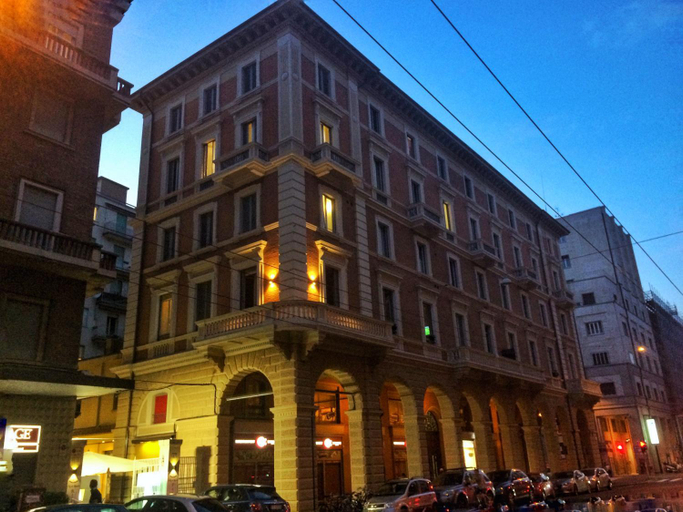Others 5, Maglo Station, Bologna