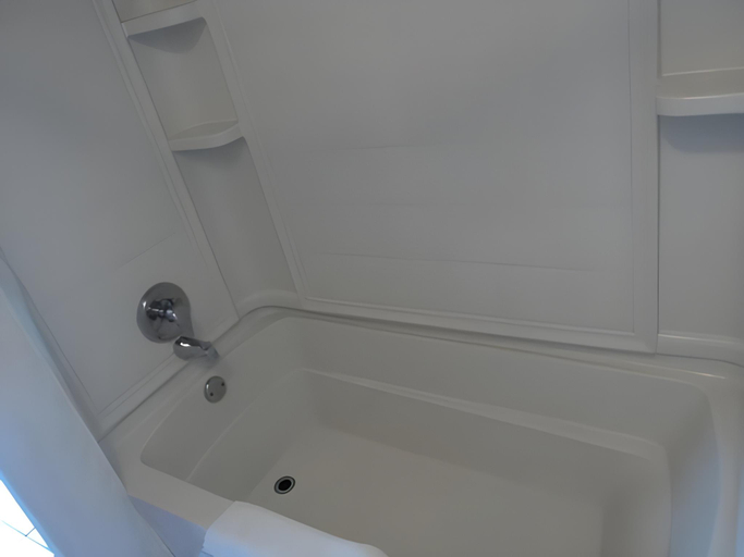Bathroom 4, Bestway Motel, Essex