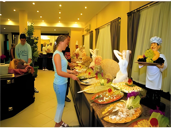 Food & Drinks 5, Club Mermaid Village, Alanya