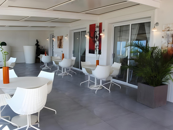 Food & Drinks 4, Santateresa, Corse-du-Sud