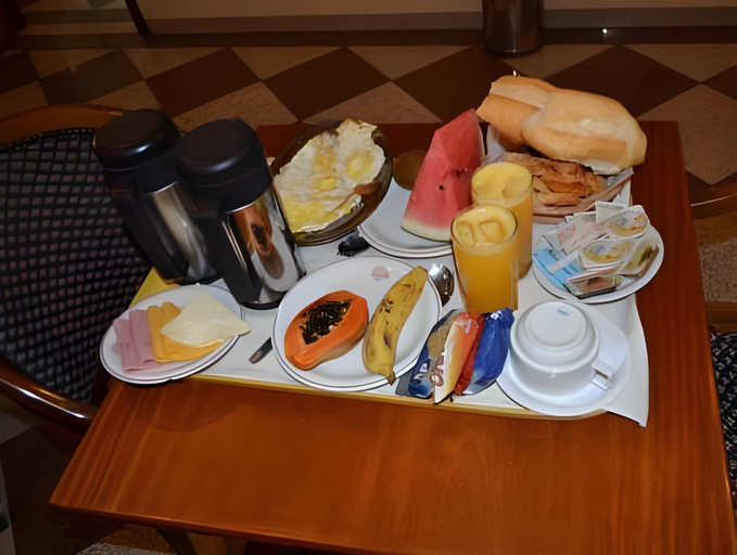 Food & Drinks 5, Hotel Sheik (Adults Only), Rio de Janeiro