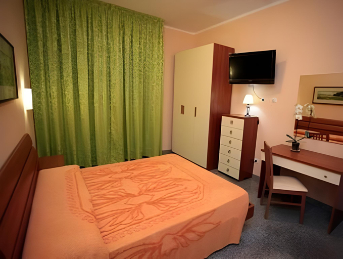 Bedroom 3, Il Sole Guesthouse, Sassari