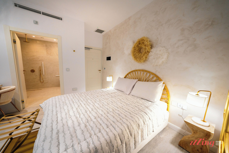 Bedroom 3, Avalon Boutique