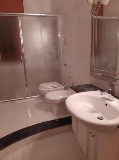Bathroom, La casa di Bia, Palermo