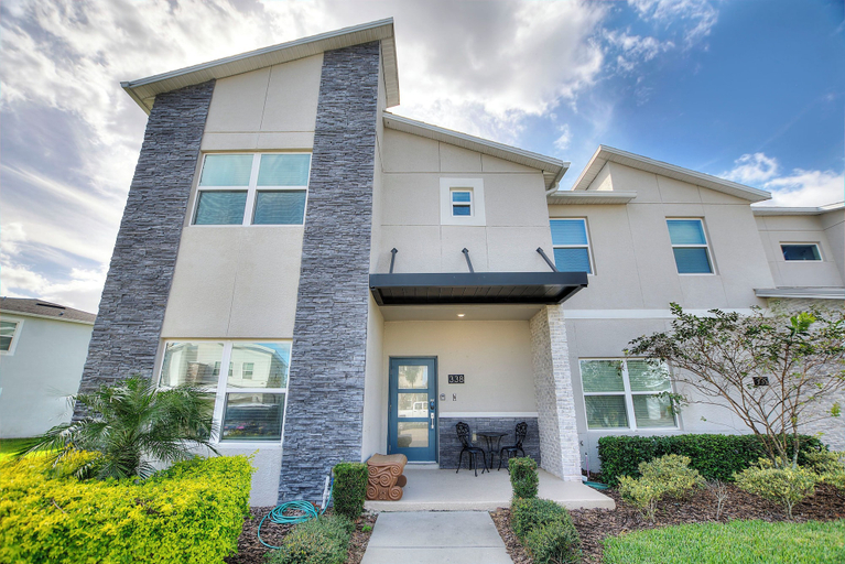Exterior & Views 2, Wonderland Sleeps 14 Free Waterparks and South Facing Pool, Osceola