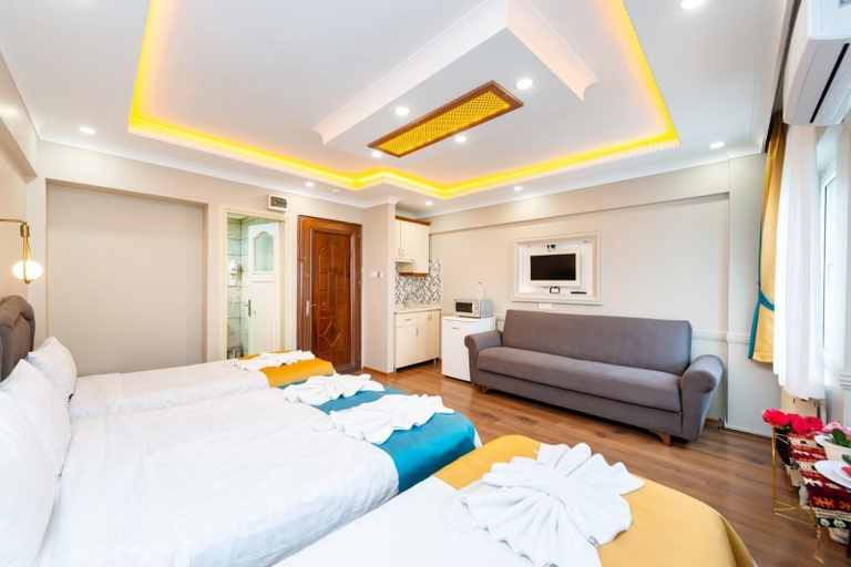 Bedroom 5, Kadirga Studios, Fatih