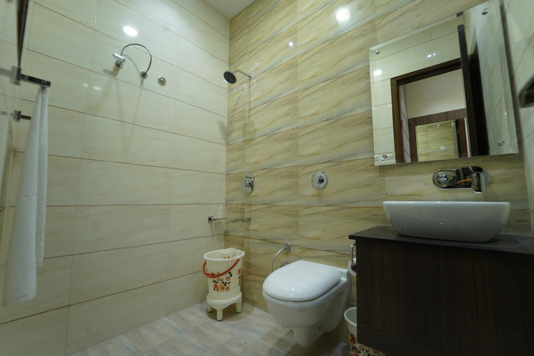 Others 4, hotel s.s royal, Amritsar