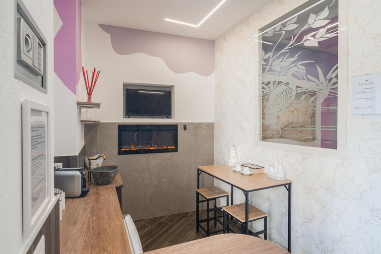Others 5, LUXUITE Villa con Piscina e sauna o villa con jacuzzi e doccia emozionale, Bari